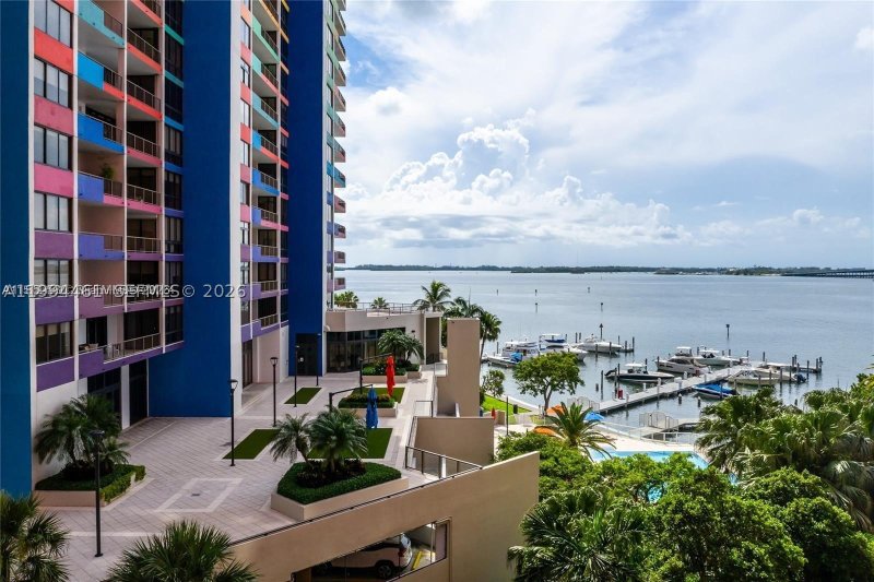 Condo for sale at Villa Regina 506
