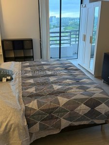 Aluguel de apartamento no Parc Central Aventura 1706