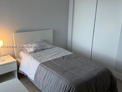 Aluguel de apartamento no Parc Central Aventura 1706