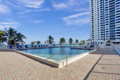 Comprar apartamento en Catania at Quadomain 1408