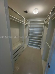 Aluguel de apartamento no Icon Brickell Tower II 3909