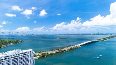 Comprar apartamento en Paraiso Bayviews 1201