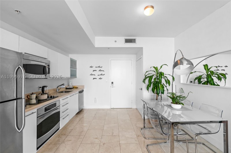 Apartment for rent at The Ivy 1209