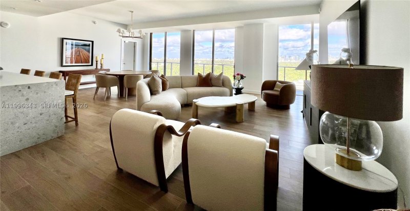 Comprar apartamento en MR. C Residences 2006