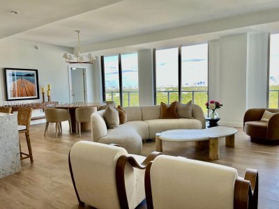 Comprar apartamento en MR. C Residences 2006