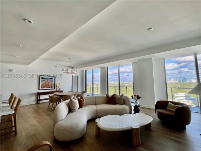 Comprar apartamento en MR. C Residences 2006