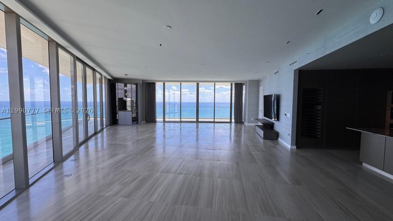 Condo for sale at Residences by Armani / Casa 2500