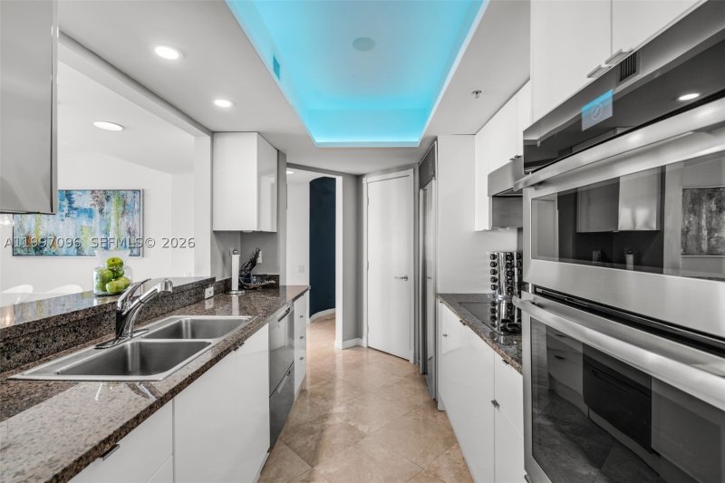 Condo for sale at 1500 Ocean Drive PH-05