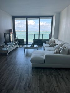 Alquiler de apartamento en Icon Bay 705