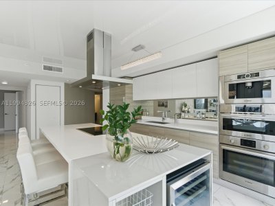 Comprar apartamento en Parque Towers at St. Tropez 5-1508