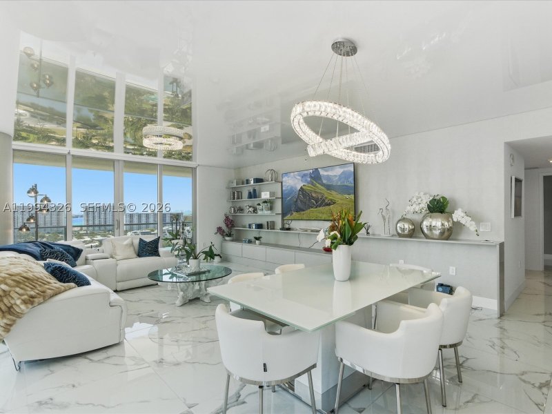 Comprar apartamento en Parque Towers at St. Tropez 5-1508