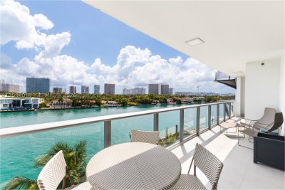 Sereno at Bay Harbor Apt #507