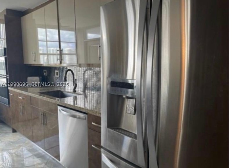Apartment for rent at Del Prado South Tower 1104