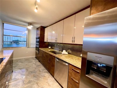 Aluguel de apartamento no Del Prado South Tower 1104