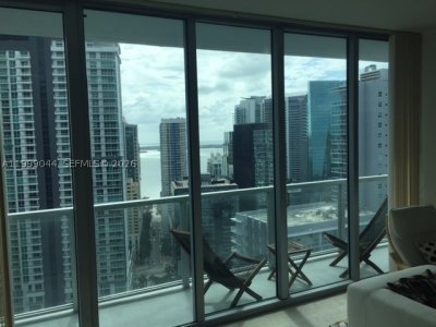 Comprar apartamento no Axis on Brickell South Tower 3507-S