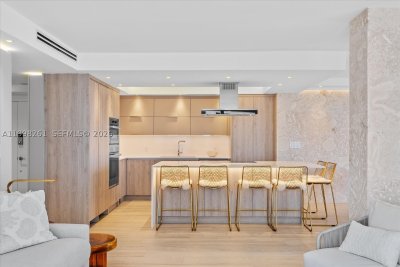 Alquiler de apartamento en Commodore Club South 1001