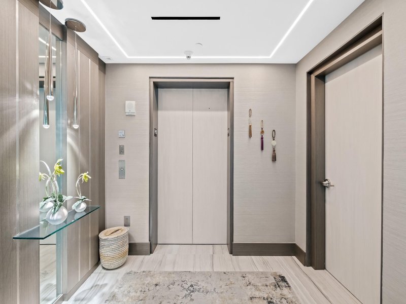 Condo for sale at Las Olas Beach Club 2905