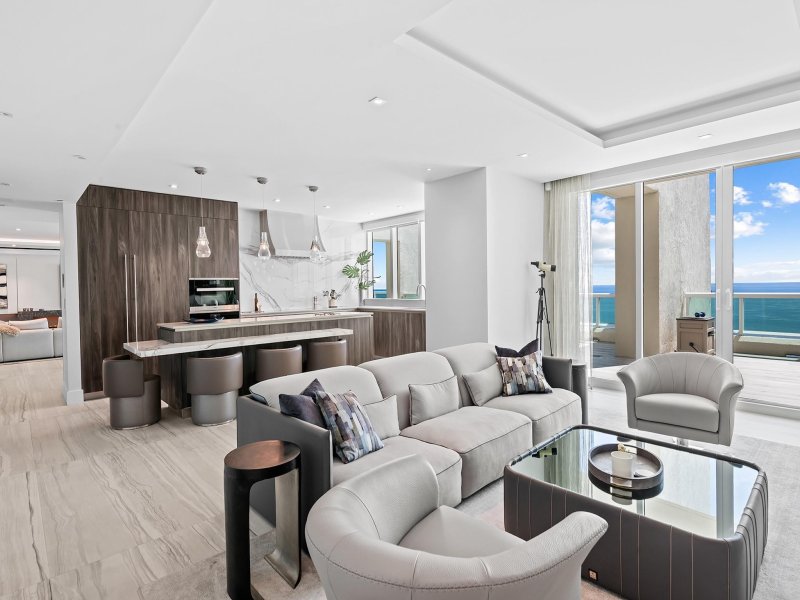 Condo for sale at Las Olas Beach Club 2905