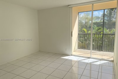 Comprar apartamento no Coronado I 206