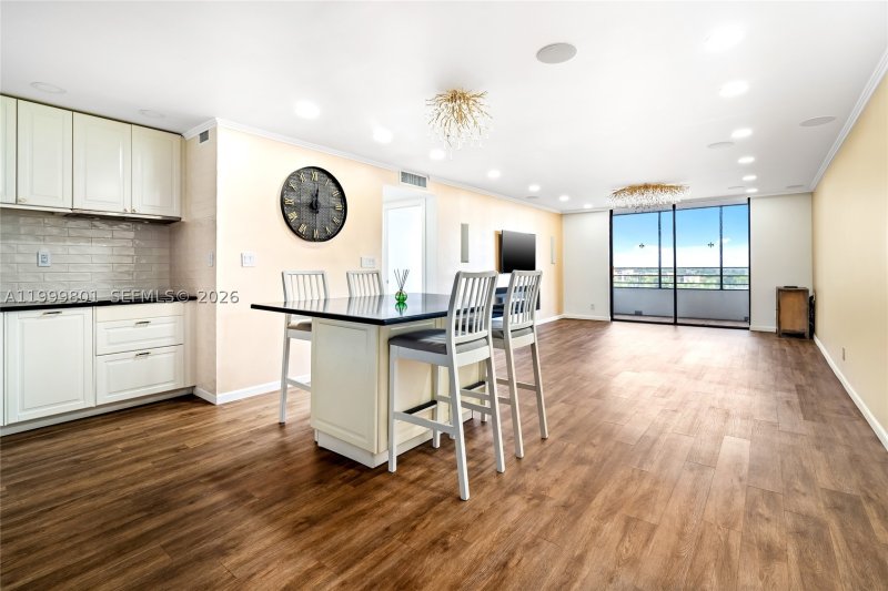 Apartment for rent at Olympus Towers 604