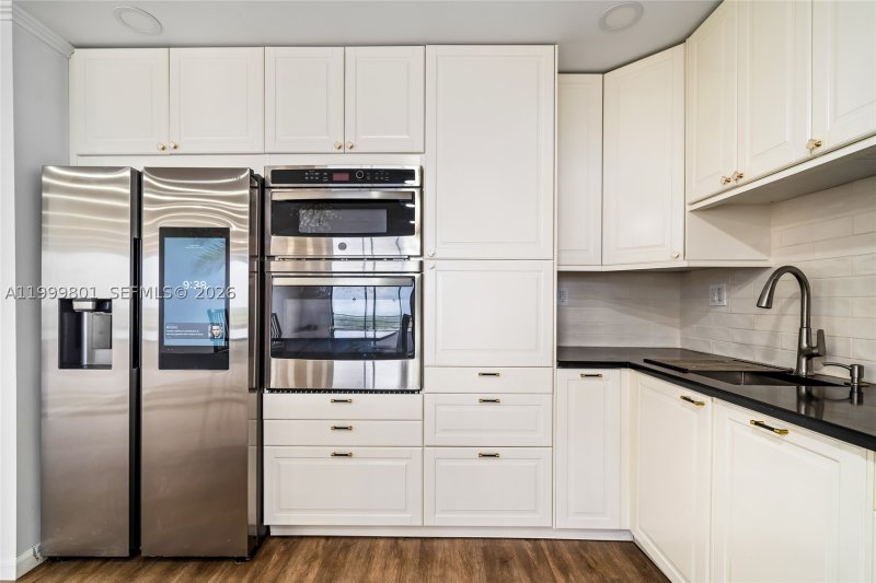 Apartment for rent at Olympus Towers 604