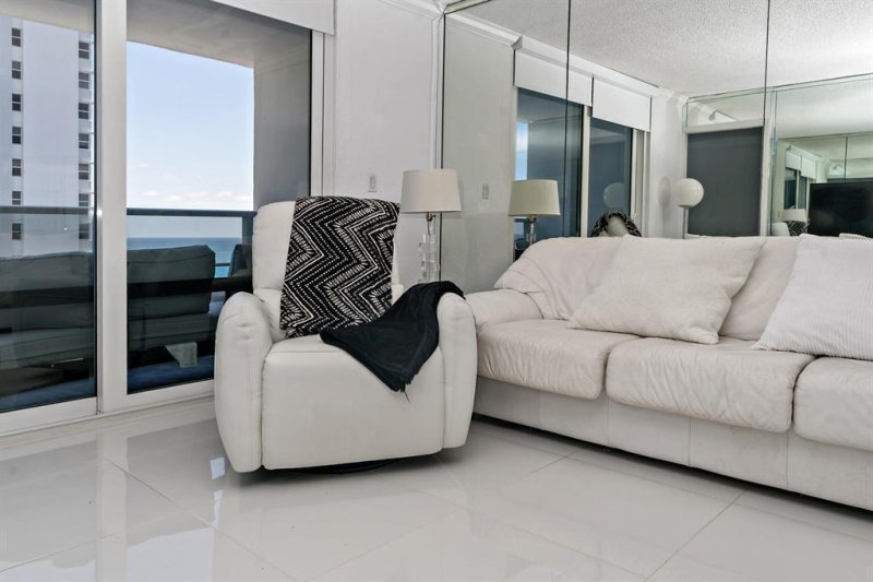 Apartment for rent at La Mer Estates Ts705