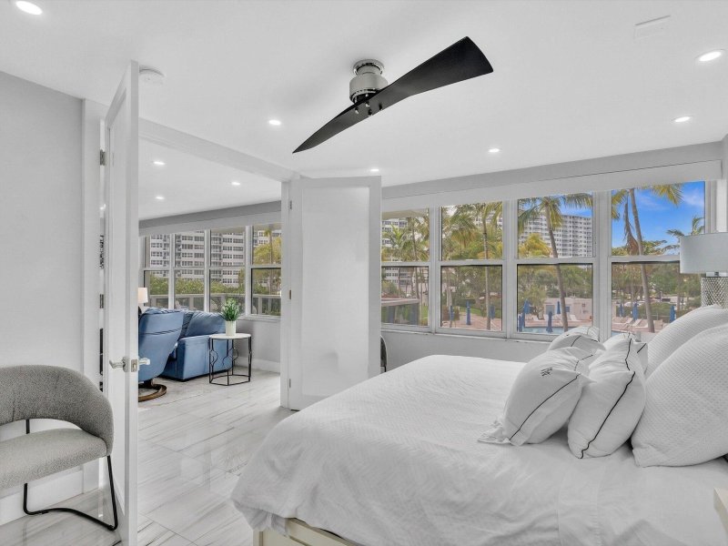 Condo for sale at Coral Ridge Towers East 217