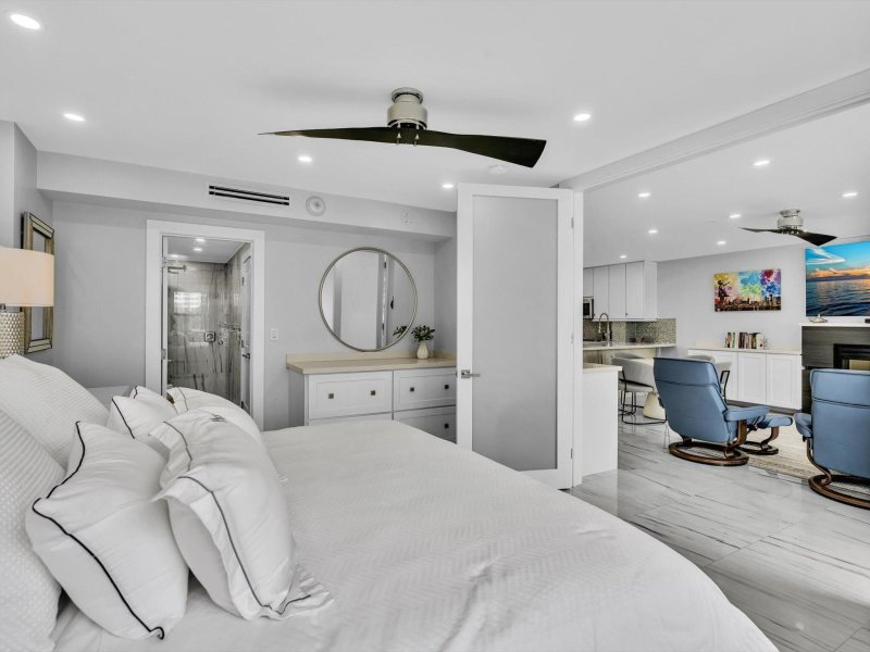 Condo for sale at Coral Ridge Towers East 217