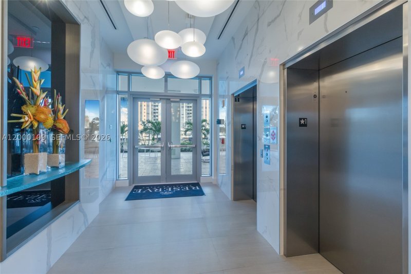Alquiler de apartamento en Marina Palms Yacht Club 903