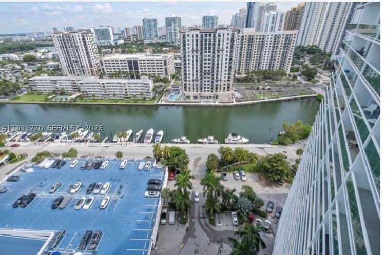 Alquiler de apartamento en Arlen House 1006