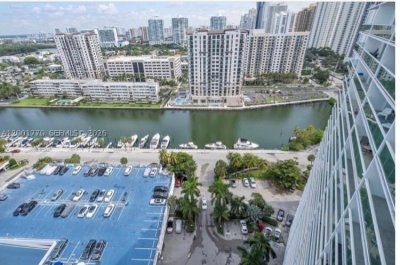 Alquiler de apartamento en Arlen House 1006