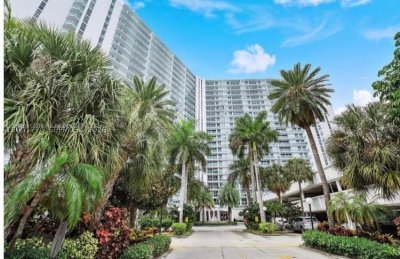Alquiler de apartamento en Arlen House 1006