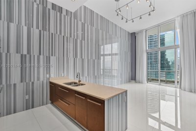 Icon Brickell Tower I Apt #2812