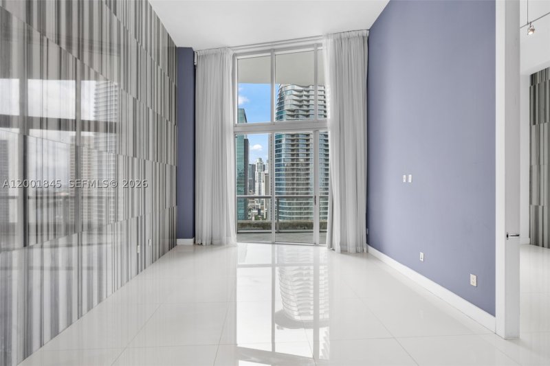 Condo for sale at Icon Brickell Tower I 2812