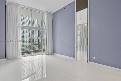 Comprar apartamento no Icon Brickell Tower I 2812
