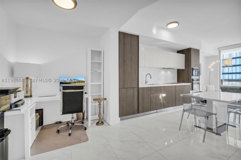 Comprar apartamento en Biscayne Beach 1408