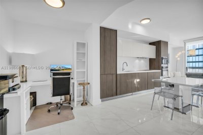 Comprar apartamento en Biscayne Beach 1408