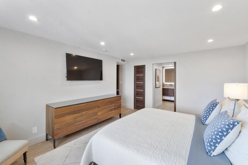 Condo for sale at Berkley South 19F