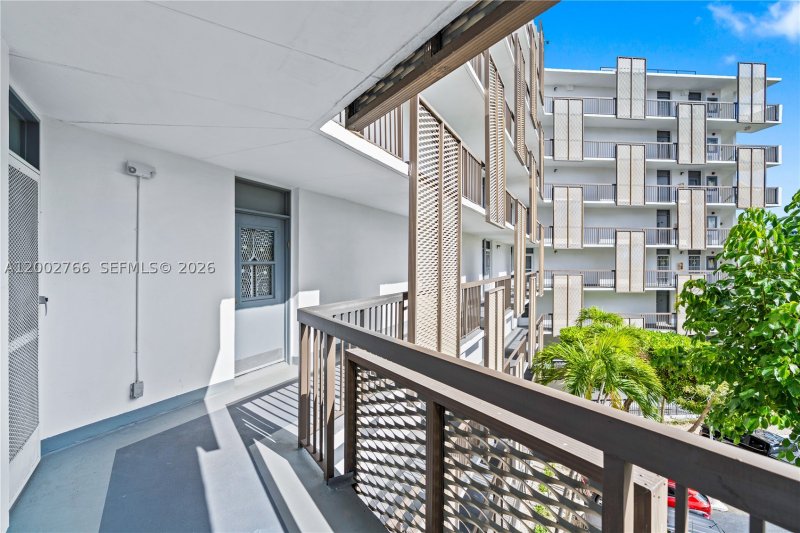 Condo for sale at Biscaya 405