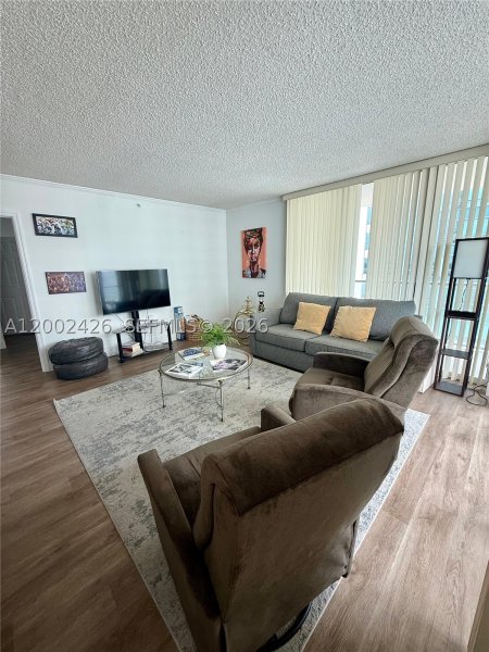 Aluguel de apartamento no Mark on Brickell 1702