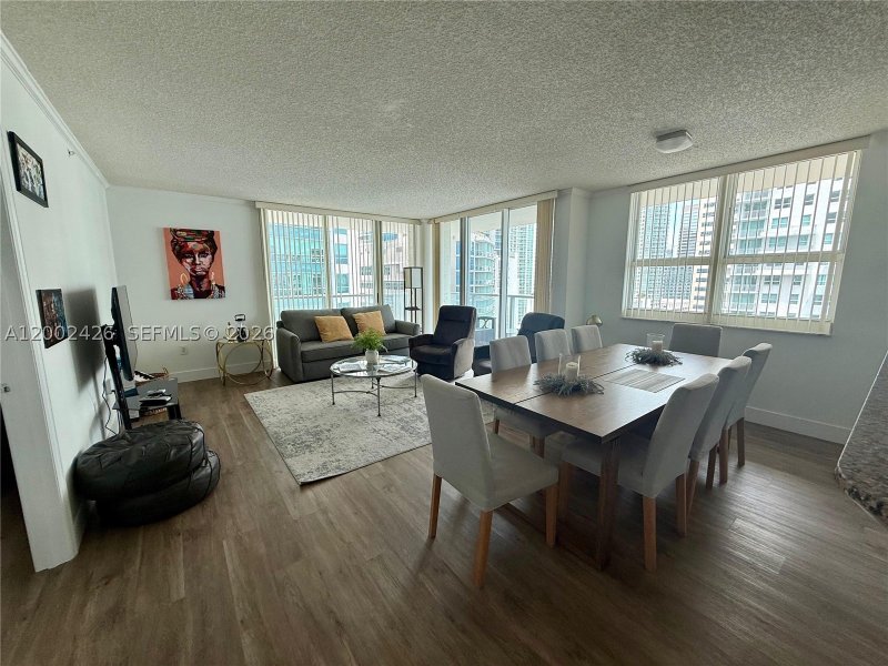 Aluguel de apartamento no Mark on Brickell 1702