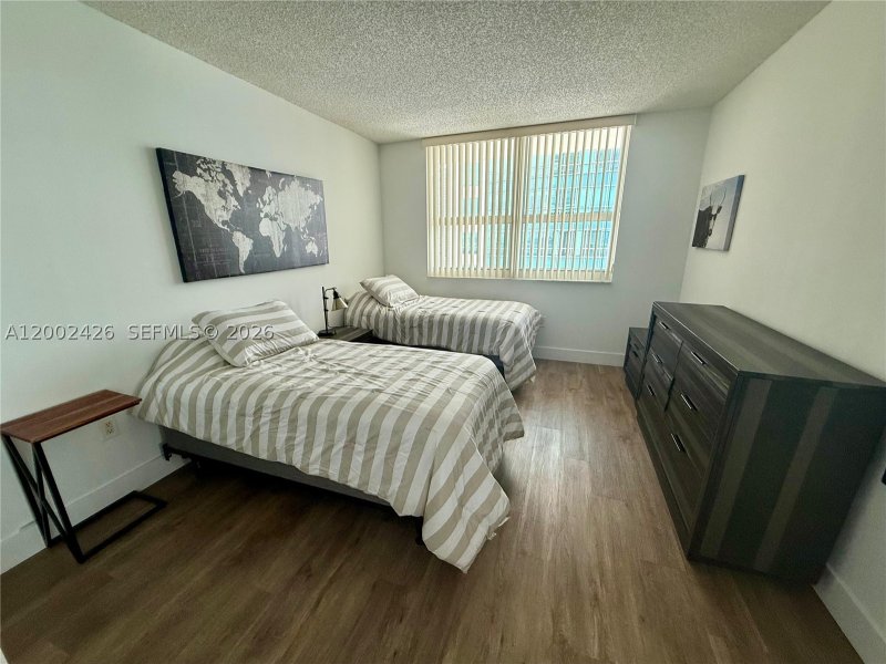 Aluguel de apartamento no Mark on Brickell 1702