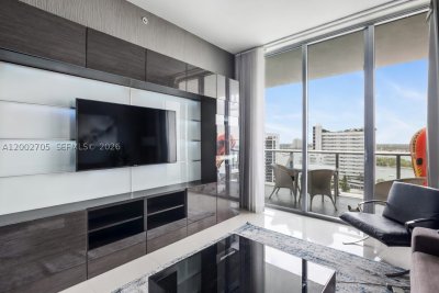 Comprar apartamento en Eloquence on the Bay 1505
