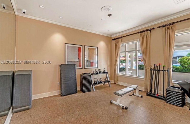 Comprar apartamento en Turnberry Village 906