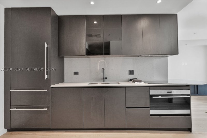 Condo for sale at E11EVEN Hotel & Residences 4006