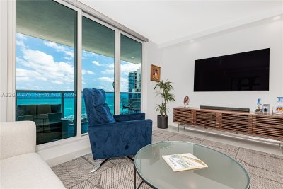 Alquiler de apartamento en Roney Palace 1440
