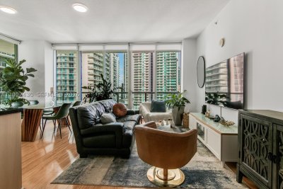Comprar apartamento no Axis on Brickell South Tower 2107-S