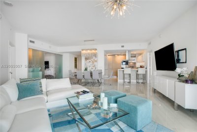 Comprar apartamento en Marina Palms Yacht Club 2008