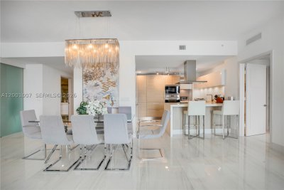 Comprar apartamento en Marina Palms Yacht Club 2008