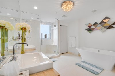 Comprar apartamento en Marina Palms Yacht Club 2008